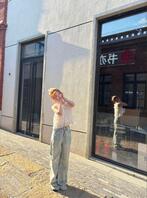 夜深情欲起,躁动的心安不下来,不如和大家聊天,共赴巫山。1