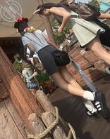 游乐场里面随便一拍都是腿2