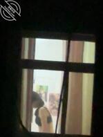 偷拍对楼小骚逼换衣服