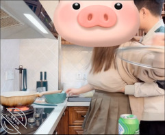 (原创)爸妈不再家,跟姐姐肆无忌惮的做爱,从厨房做到卧室炮火响了一夜(下1