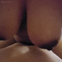 老婆骚不骚，奶子大不大