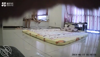 原创(44)今天老妈扭扭捏捏的还是被我草了,这次好爽,真实小王子0