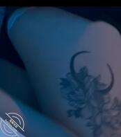 今天新到一个暑假工18岁，我附近叫来的，偷拍她的内裤