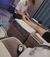 亲妹妹 19 昨晚领我妹去洗浴按摩了,放松心情!1