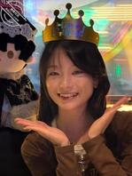 真实露脸厕拍，04年女大学生学妹，附生活照2