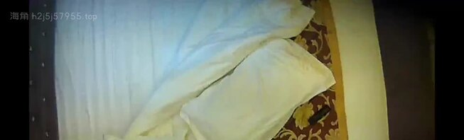 阳光开朗爱笑的美女少妇与男友约炮偷情 长相超美笑容超甜 身材苗条却很骚