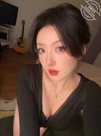 我妈的自拍。。。我一个直女看了都想和她。。。2