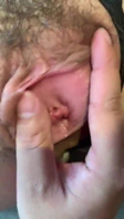 约了个生过孩子是人妻，还带着婚戒！约女大清纯生疏，约人妻觉得更自然舒