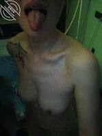 反差妻子的吐舌翻白眼，我沦陷了0