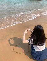 （乱伦）操表妹，在酒店摸着表妹胸，表妹亲自给我打飞机2