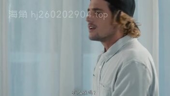 小姐姐给我胸推，完了再草逼