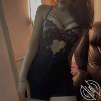 【真实原创】老妈真是越来越诱人了,知道我有女朋友了,还故意在房间不穿内裤【原出售】1