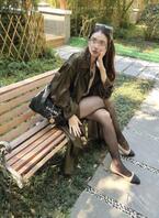 【真实原创】老妈真是越来越诱人了,知道我有女朋友了,还故意在房间不穿内裤【原出售】2