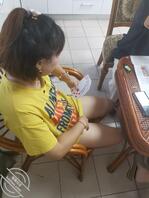 我表姨女儿来我家打牌,不能放过!0