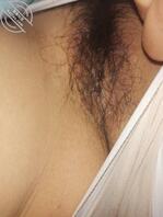 偷拍，良家少妇的黑森林。