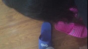 研究生微露脸，打电话想叫不敢叫