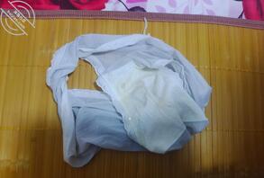 用妈妈的内撸完直接射上去不洗给她穿2