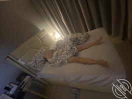 恋母历程5昨晚差一点就成功插到妈妈逼里了,最终还是有色心没色胆,真是怂!0