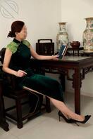 身材苗条的老阿姨，旗袍高跟1