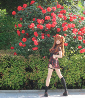 海友爸爸们喜不喜欢骚母狗小茹的cos评论过二十更新真空露出cos喔