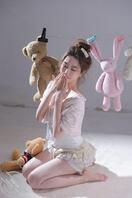 重发一遍极品04年女大学生游泳课洗澡2