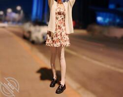 42 与彤彤温馨的散步，和我在一起这么久，彤彤越发成熟了，有女人味了！！0