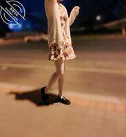 42 与彤彤温馨的散步，和我在一起这么久，彤彤越发成熟了，有女人味了！！1