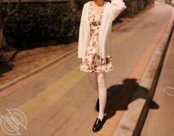 42 与彤彤温馨的散步，和我在一起这么久，彤彤越发成熟了，有女人味了！！2