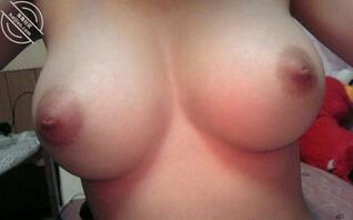 老师要是看见她的学生怎么淫荡 一定很失望的 但是真的忍不住的想要被洗脑