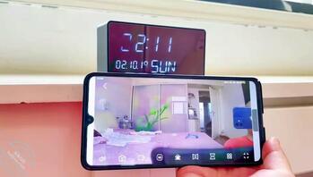 在姐姐房间里面放了一个闹钟摄像头偷拍姐姐0