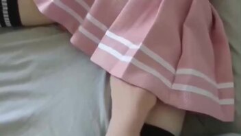 妹妺睡着被哥哥偷偷抚摸玩弄白虎知道我的想法却很乖巧