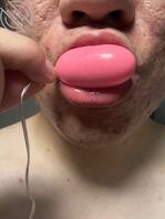 舅妈用过的粉色跳蛋和穿过的情趣内衣1