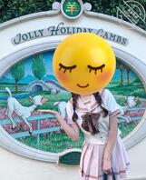 跟女儿去迪士尼玩,他身材发育越来越好。不少小黄毛看过来的目光我得抓紧时间2