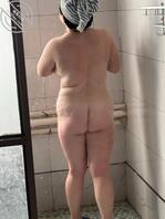 澡堂偷拍老婆洗澡2