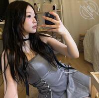 洛阳的极品福利姬美女，肥逼打屁股，适合后入猛操打桩，喜欢被大鸡巴肌肉男抱0