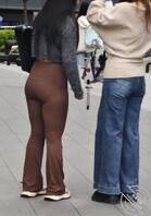 偷拍瑜伽裤大屁股2