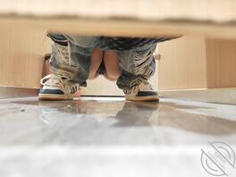 原创厕拍 牛仔裤小姐姐1