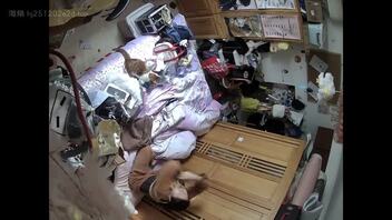 监控视角大胸换衣4（求评论）