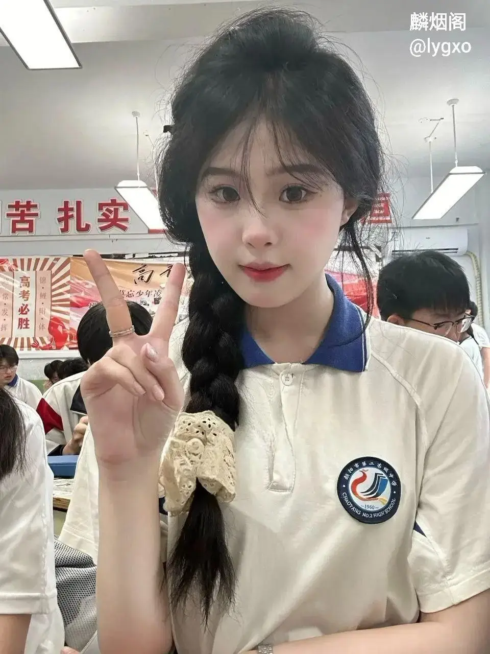 广州民航职业技术学院妹贾明爽 见钱眼开沦为金主泄欲玩物 大尺度蹂躏视频泄密 