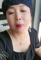 开理发店的红唇高跟骚货熟女 好想射进她的嘴里让她吞下去1