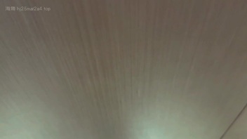 147. 骚货老姐正在直播，直接拉着老姐开操，太刺激了