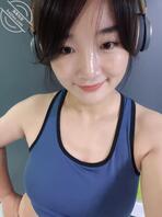 把我骚妈绑工地男厕所一晚上，逼会不会被农民工操翻操烂2