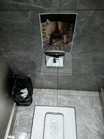 母狗老婆求打印贴公厕