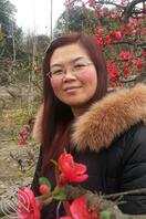 继续偷拍老妈洗澡，可以对比一下生活照0