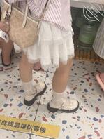 尾随萝莉学生妹,把玩小皮鞋加蕾丝袜(海角第一次发)1