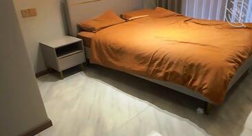 12【春节特辑】要挟性感小妈,让她穿上情趣内衣,把自己当成新年礼物送给我2