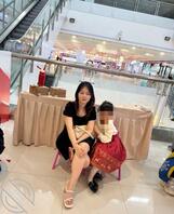 偷拍意淫两个特别有韵味的带孩少妇