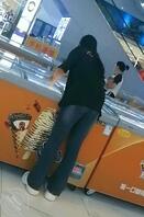 白袜街拍 学生妹 短裙2