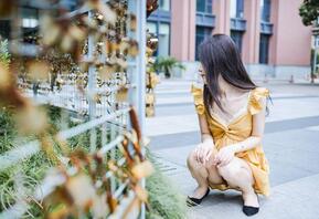 淫荡骚妻户外工地露出0