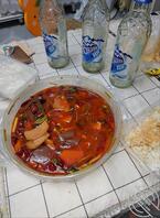 和嫂子吃饭一起喝酒,嫂子喝多了,终于如愿操上嫂子,嫂子哭了。0